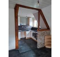 Altbau Dachgeschosswohnung - 550,00&nbsp;EUR Kaltmiete, ca.&nbsp; 60,00&nbsp;m&sup2; in Bielefeld (PLZ: 33689) Sennestadt