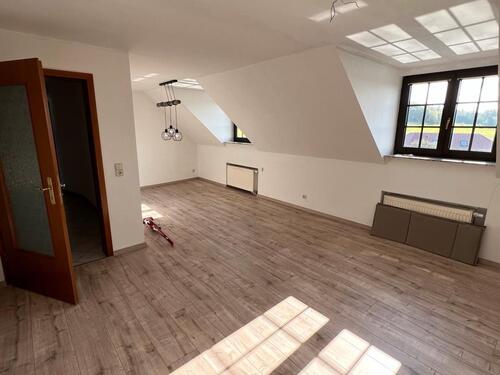 Foto - 3 Zimmer Dachgeschoßwohnung zur Miete in Weida