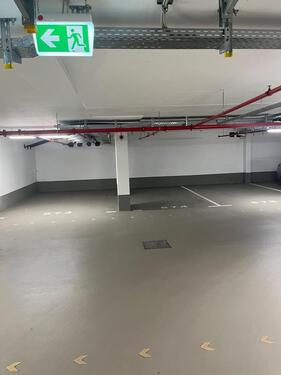 Foto - Sicherer Tiefgaragenstellplatz mit Wallbox - Kleyerstraße 11