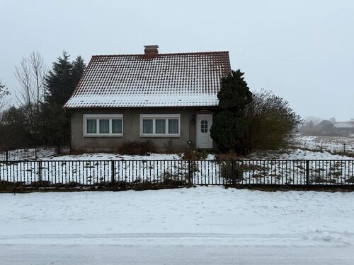 Foto - Einfamilienhaus mit Ausbaureserve und großem Grundstück