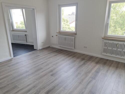 Foto - Renovierte 3-Zimmer-Wohnung im 3. Obergeschoss zu vermieten!