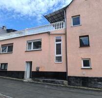 8 Zimmer Haus mit ca. 180m² Wohnfläche in Rabenau 415m² Grundst.