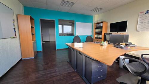 Foto - 135 m² Büro in Ober-Rosbach – ideal für Start-ups & Freiberufler