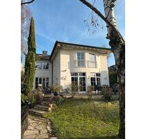 Stadtvilla in grüner Hanglage Wiesbaden City Ost. - von privat