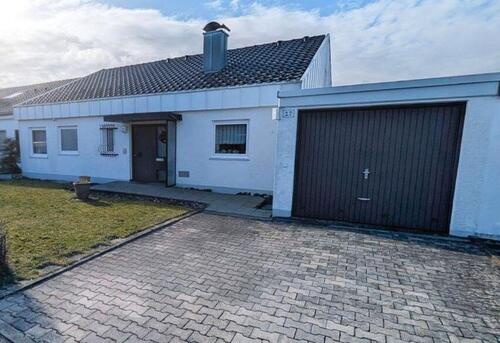 Foto - Grosszügige Doppelhaushälfte mit Garten, Balkon und Sauna