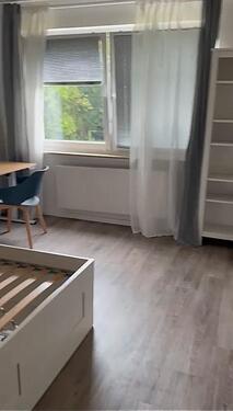Foto - Möbliertes Zimmer in 3er Mädchen- Wg