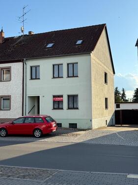 Foto - Zweifamilienhaus mit Hof, Garage, Werkstatt und Garten auf 729m²