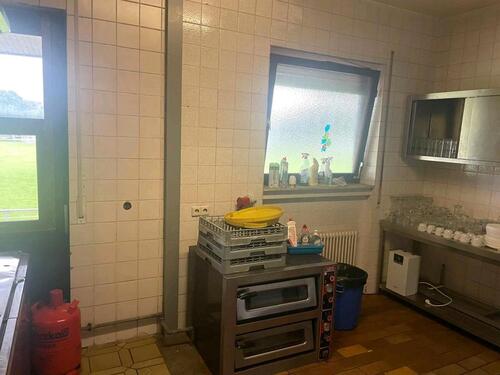 Foto - Komplette Küche zu Vermieten - 1.500,00 EUR Kaltmiete,