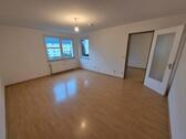 Foto - Provisionsfrei: Helle Wohnung (86qm) mit Balkon und TG nah an S1