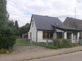 Foto - Einfamilienhaus mit schönem Grundstück