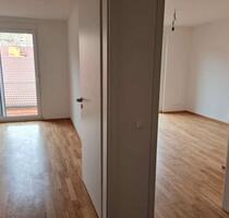 Wohnen im Neubau: Drei-Zimmer-Wohnung in Esslingen - Esslingen am Neckar