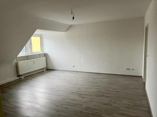 Foto - Renovierte 3 Zimmer Dachgeschoss Wohnung 82 qm