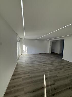 Foto - 5 Zimmer Etagenwohnung zur Miete in Täferrot