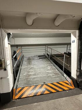 Foto - Garagenstellplatz in TOP-Lage! - 98,00 EUR Miete,