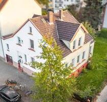 Attraktives Zweifamilienhaus mit Einliegerwohnung und Garage - Hannover Herrenhausen-Stöcken
