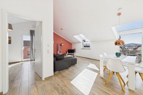 Foto - Etagenwohnung zur Miete in Neckartenzlingen