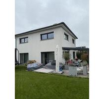 Einfamilienhaus 50 % Kapitalanlage Teilversteigerung möglich! - Eckental Einfamilienhaus 50 % Kapitalanlage Teilversteigerung möglich! - Eckental