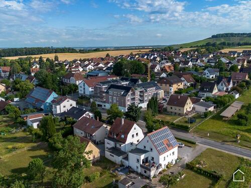 Foto - 3-Zi.-Whg. im DG 