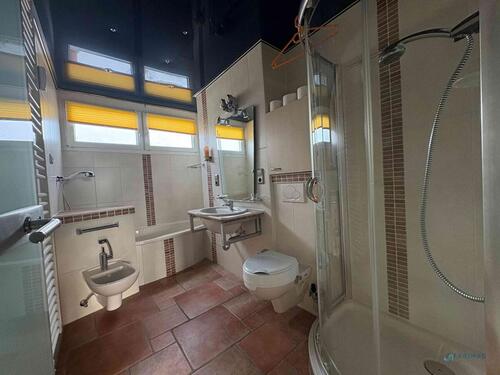 Foto - tolle Wohnung mit Rundumblick und Einbauküche