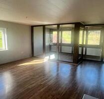 Große Wohnung mit Balkon und Garten in Windeck zu vermieten