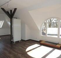 Top Wohnung - Dachgeschoss-Maisionette mit Dachterrasse zu vermieten - Kirchberg