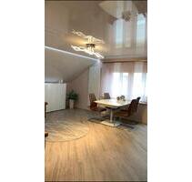 3,5 ZIMMERN + BALKON MIT WEITBLICK + GARAGE+STELLPLATZ IN BRETTEN