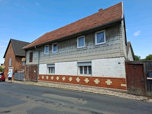 Foto - Einfamilienhaus zu verkaufen - 80.000,00&nbsp;EUR Kaufpreis, ca.&nbsp; 100,00&nbsp;m&sup2;