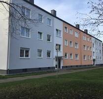 Neue Wohnung, neues Glück! Tolle 2-Zimmer-Erdgeschoß-Wohnung mit Balkon - Duisburg Hamborn