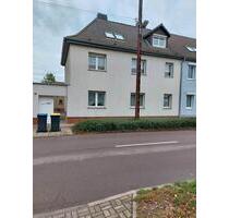 Doppelhaushälfte mit Garage (HalleSaale) - Halle (Saale) Büschdorf