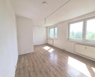 Lichtdurchflutete 4-Zimmer-Wohnung in Gera