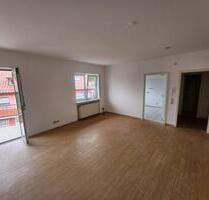 helle 4-Zimmer-Wohnung mit Balkon in Bosen - Nohfelden