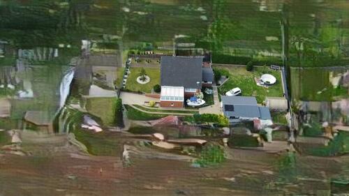 Foto - Freistehendes Einfamilienhaus mit großem Grundstück