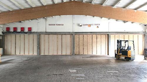 Foto - Halle, Lager-, Produktion-, Sozialflächen an der A81 ab 1,99 €m²