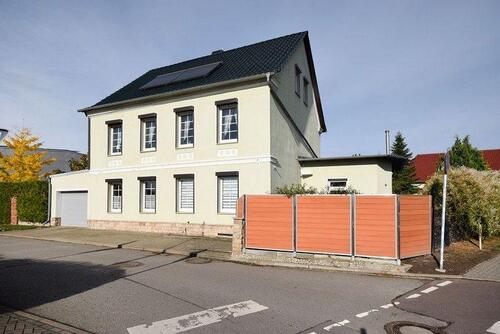 Foto - 8 Zimmer Einfamilienhaus zum Kaufen in Oschersleben (Bode)