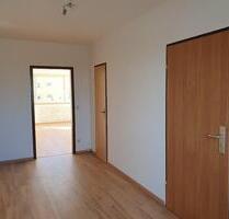 Renovierte 3-Zimmer Wohnung mit Küche, Balkon, Aufzug u Keller - Wolfsburg Detmerode