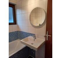 3-Zimmer-Erdgeschosswohnung: Frisch renoviert in Ohmenhausen - Reutlingen Reutlingen-Betzingen