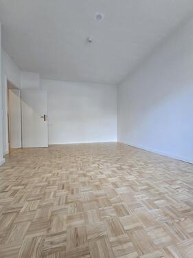 Foto - 2.5 Zimmer Erdgeschoßwohnung zur Miete in Stuttgart