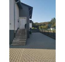 Schöne helle 5-Zimmer Wohnung mit Balkon in ruhiger Lage - Rabenau