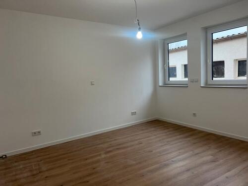 Foto - Einfamilienhaus in Hamm am Rhein zur Miete