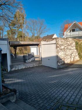 Foto - unteres Parkdeck in Doppelparker