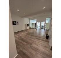 Büro zu vermieten - 1.590,00 EUR Kaltmiete, ca.  109,00 m² in Köln (PLZ: 50733) Nippes