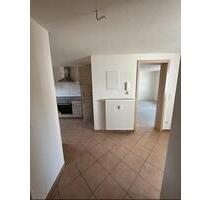 2 Raum Wohnung ab sofort in 98553 Breitenbach, sehr ruhige Lage - Schleusingen