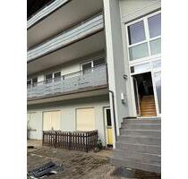 Haus zu vermieten - 1.700,00&nbsp;EUR Kaltmiete, ca.&nbsp; 250,00&nbsp;m&sup2; in Kastellaun (PLZ: 56288)