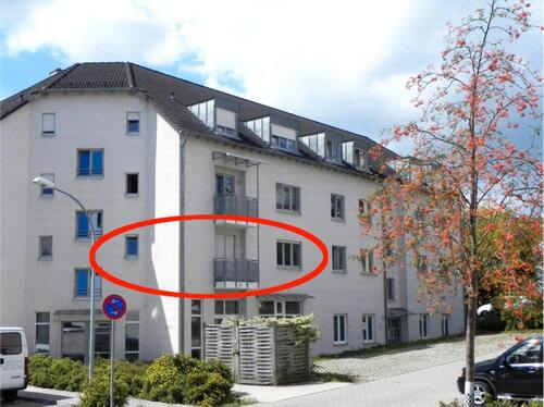 Foto - 1-Zimmer-Wohnung + Tiefgaragen-Stellplatz + Einbauküche + Balkon