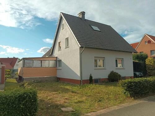 Foto - Einfamilienhaus mit Einliegerwohnung