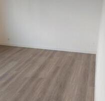 Biete 20 qm Zimmer in 2 er-WG In Walluf