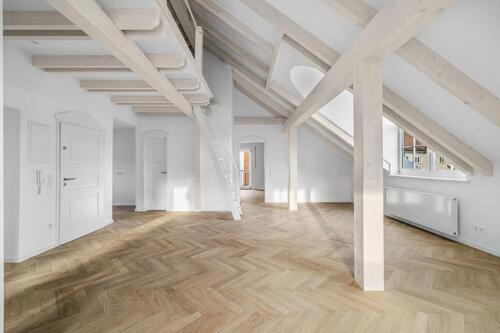 Foto - Exklusive 3-ZKB-Dachgeschosswohnung mit EBK in zentraler Lage am Rande der Innenstadt