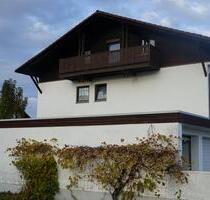 Großzügige 2 Zimmer-Dachgeschoßwohnung Balkon Bad FüssingOT Würding