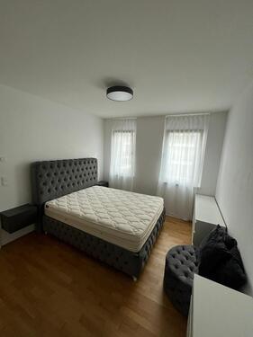 Foto - Wohnung zur Miete an - 2.500,00&nbsp;EUR Kaltmiete, ca.&nbsp; 80,00&nbsp;m&sup2;