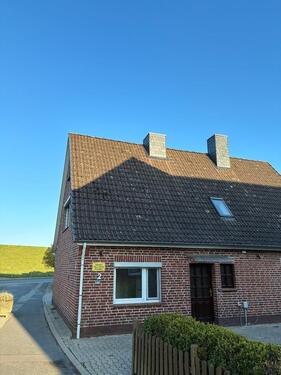 Foto - Frisch renovierte 3-Zi.-Wohnung mit EBK und Balkon